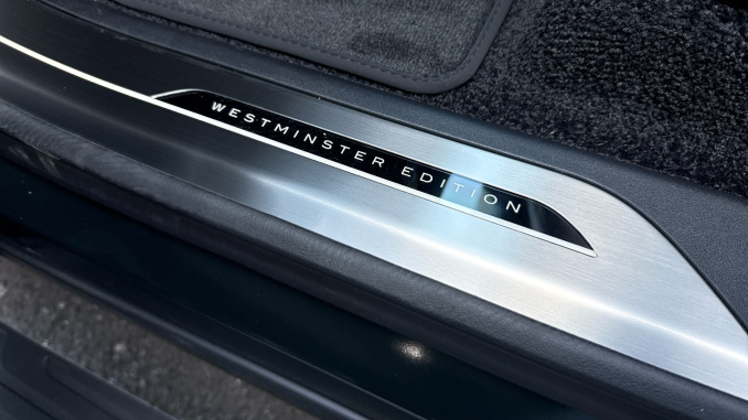 Land Rover Range Rover 3.0 D300 Westminster Edition 4dr Auto Diesel Estate - Image 41
